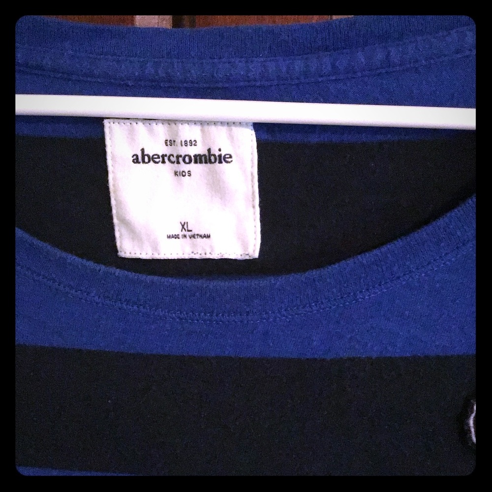 Abercrombie kids - size XL (14-16) thin sweater